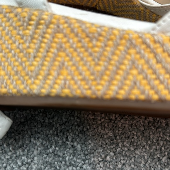 Naturalizer size 10M wedge sandals - Picture 2 of 7